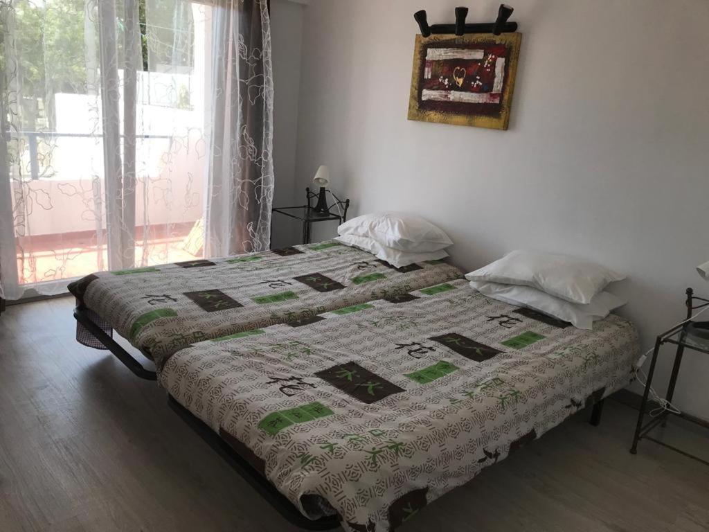 Guest House Casa Ramos On The Strip Albufeira Bagian luar foto