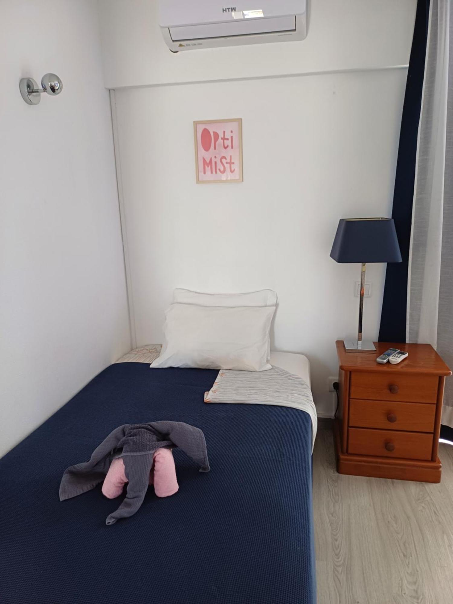 Guest House Casa Ramos On The Strip Albufeira Bagian luar foto