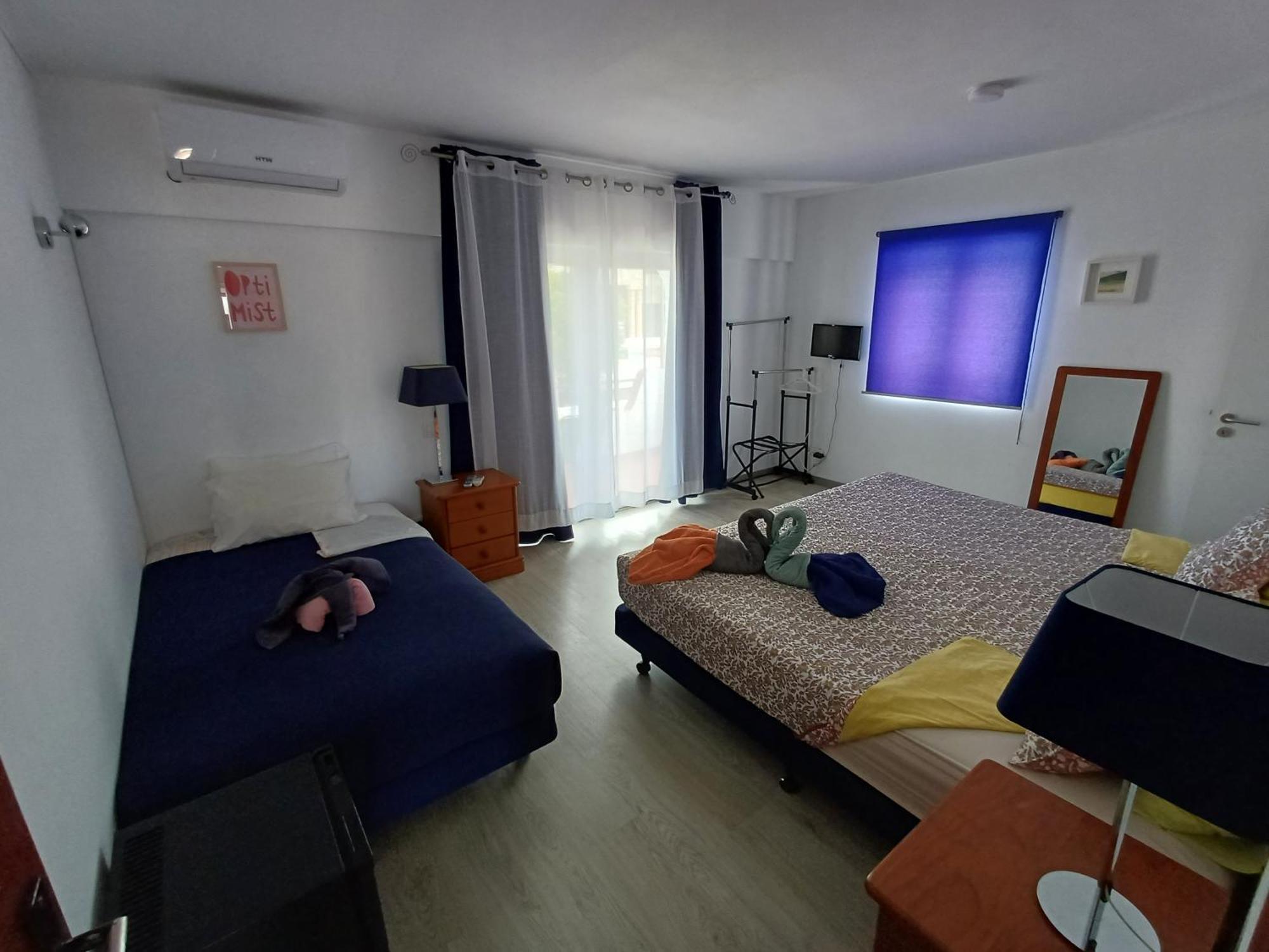 Guest House Casa Ramos On The Strip Albufeira Bagian luar foto