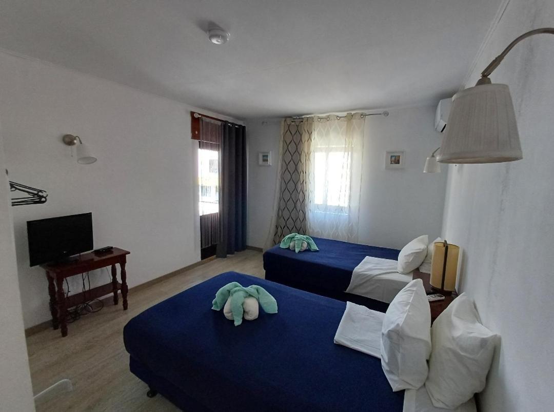 Guest House Casa Ramos On The Strip Albufeira Bagian luar foto