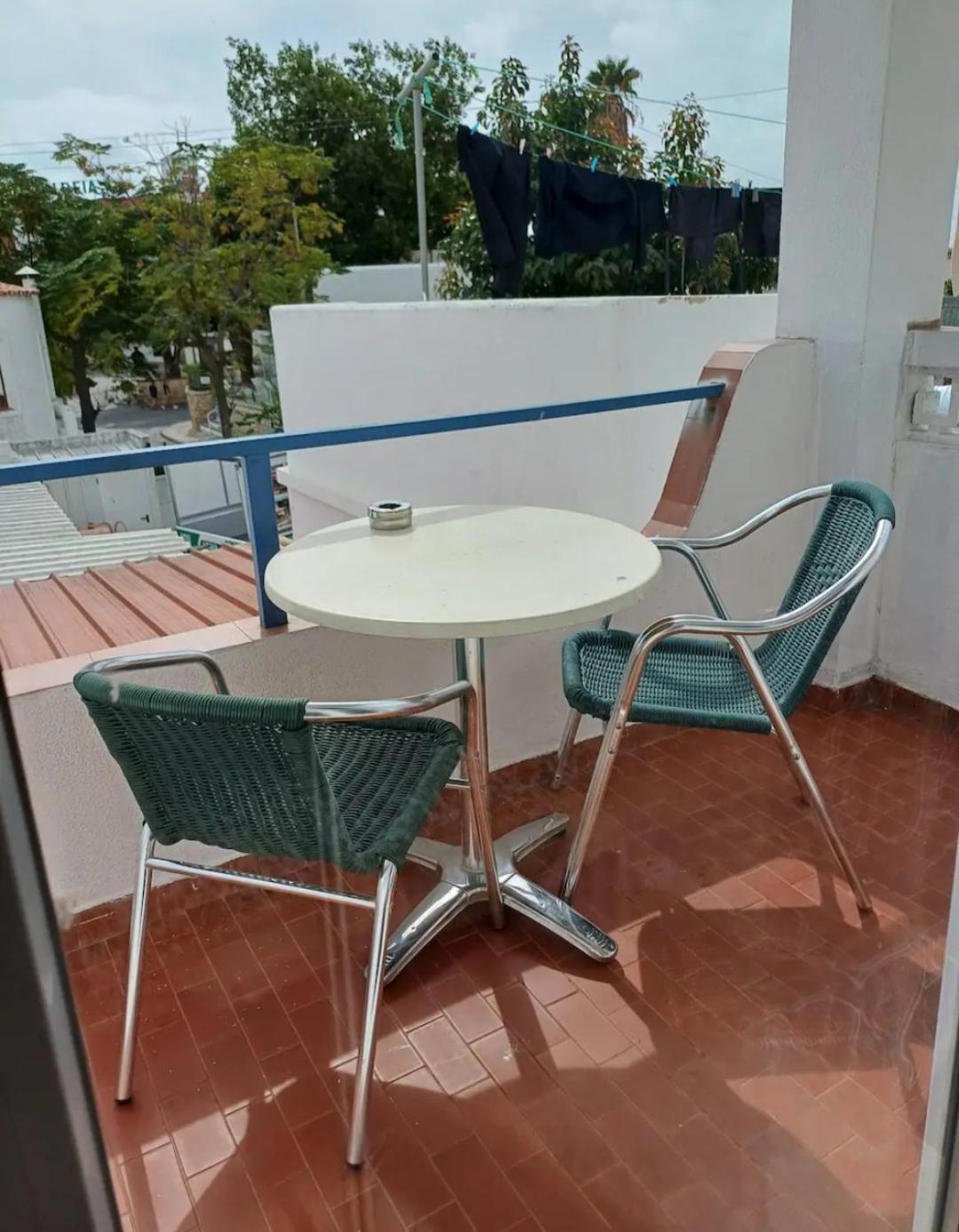 Guest House Casa Ramos On The Strip Albufeira Bagian luar foto