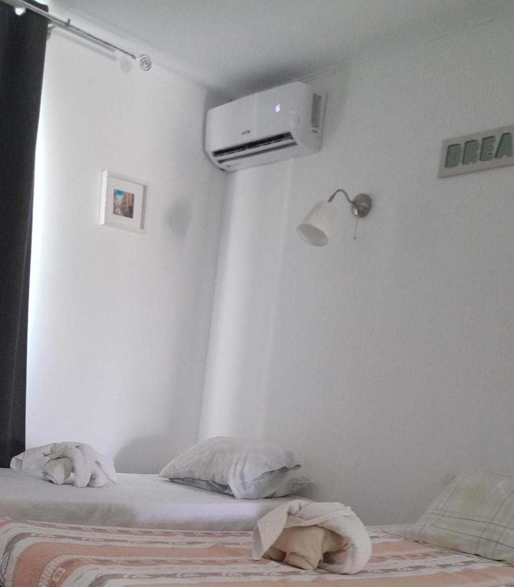 Guest House Casa Ramos On The Strip Albufeira Ruang foto